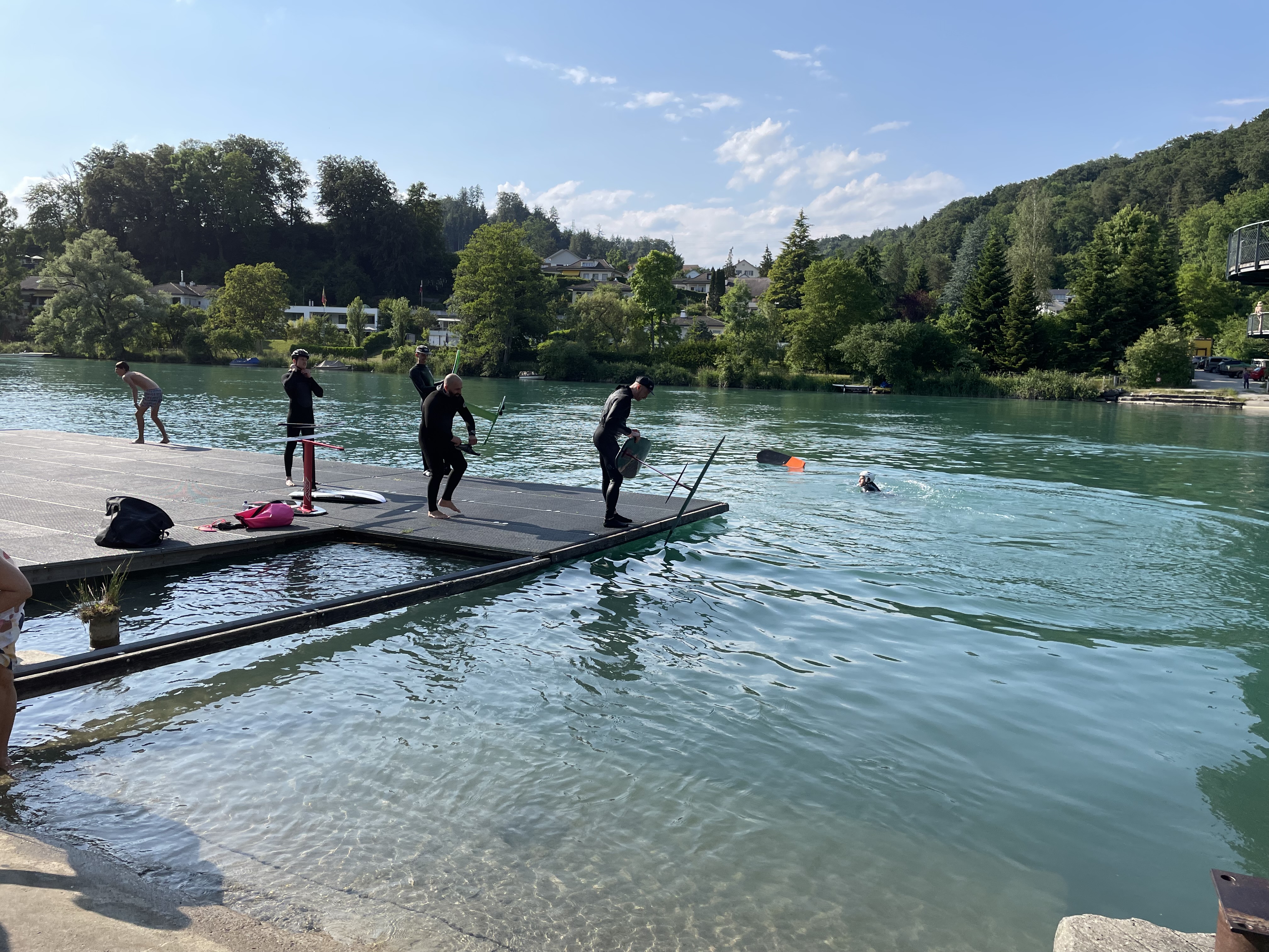 Gruppe beim Pumpfoilen